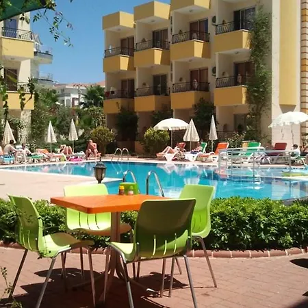 Hotel Summer Rose Side