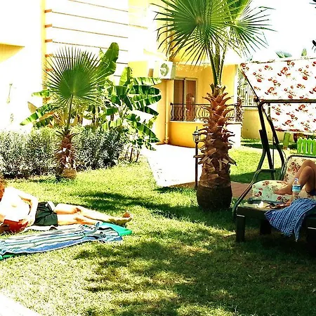 Summer Rose Hotel 3*