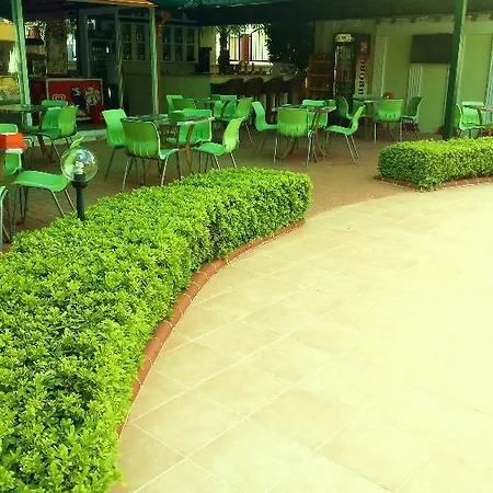 Summer Rose Hotell 3*