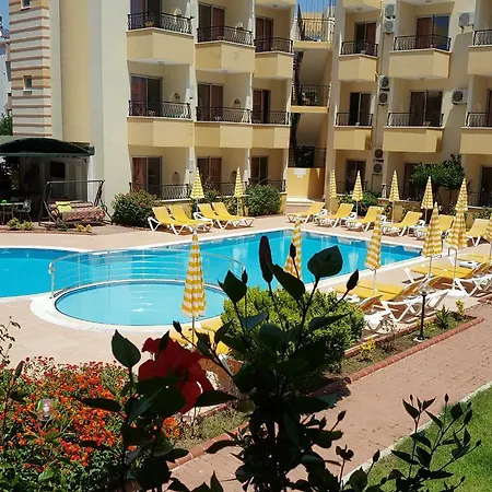 Hotel Summer Rose Side