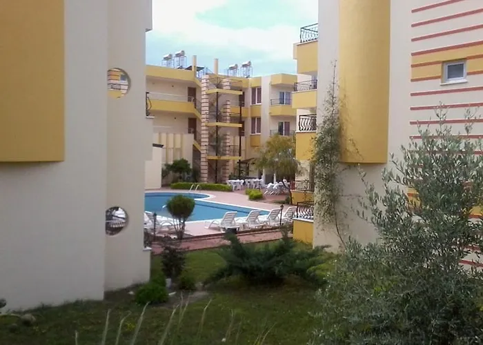 Hotel Summer Rose Side