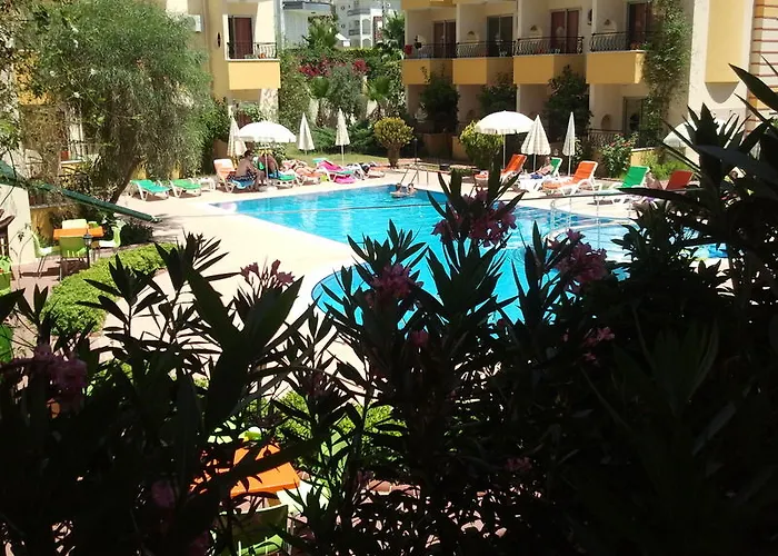 Hotel Summer Rose Side