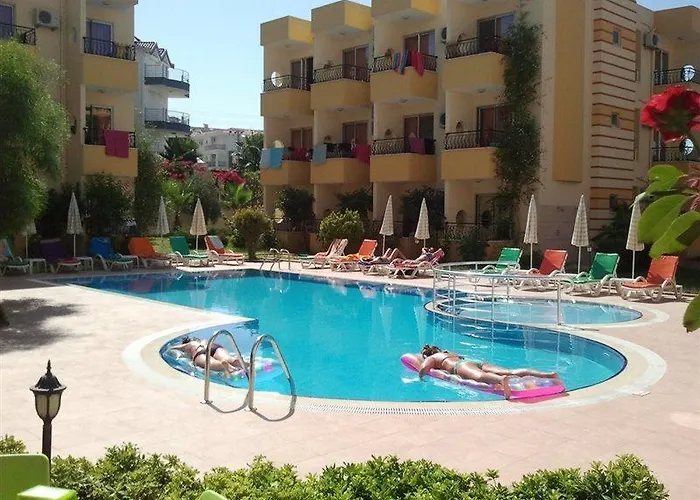 Hotel Summer Rose Side