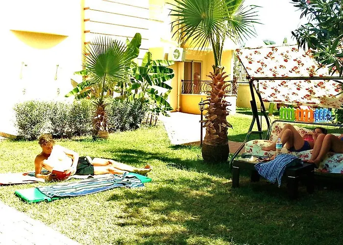 Summer Rose Hotel 3*