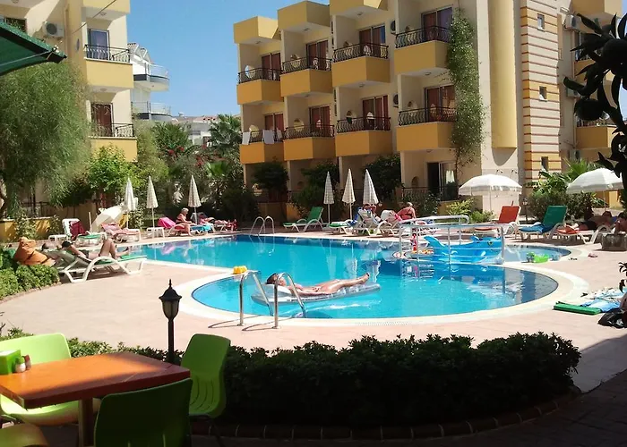 Summer Rose Hotel 3*