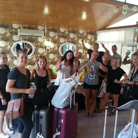 מלון Summer Rose 3*