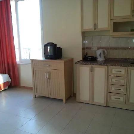 Summer Rose Hotel Side