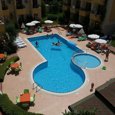 Summer Rose Hotell Side