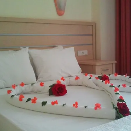 Готель Summer Rose