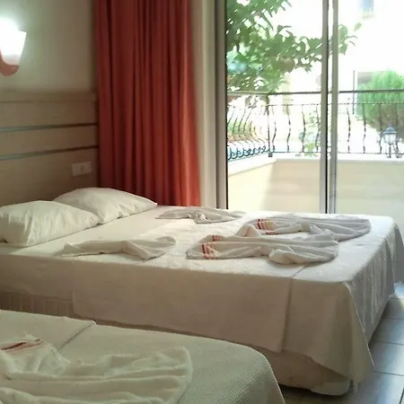 فندق Summer Rose 3*