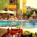 Hotel Summer Rose Sidé