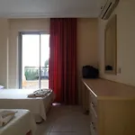 Summer Rose Hotel 3*