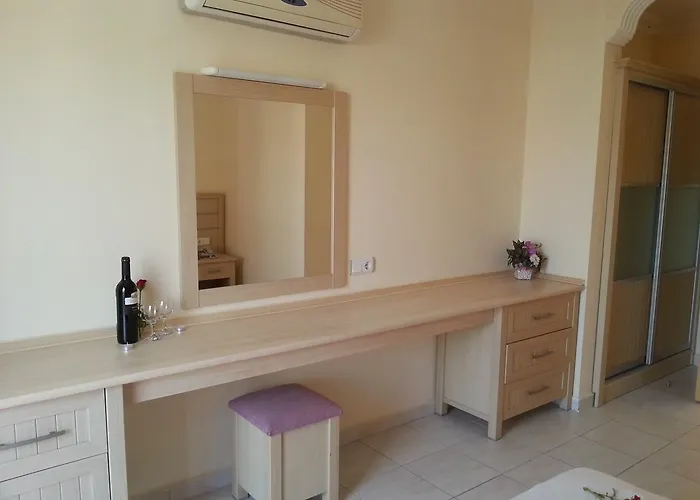 Summer Rose ホテル 3*